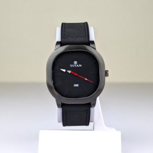 Titan Luxury Watch Water Resistant - Image 4